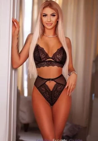 Ligia busty elite 07956225796