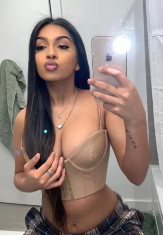 Sexy lucy +971582545834