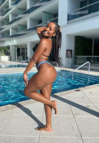 Ebony escort +971581338396